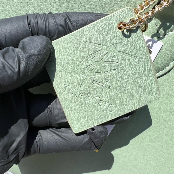 Bag SALE! 🥳 Tote & Carry! Gorgeous shade of green. Brand new with tags… - Picture 8 of 13